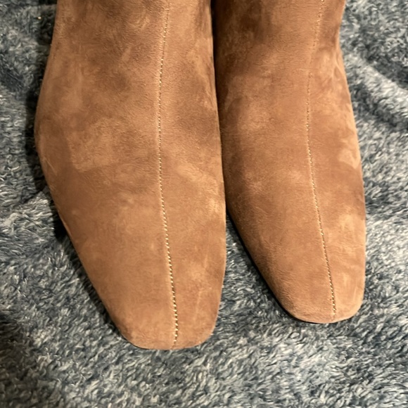 Ann Taylor suede kitten heel booties - Picture 2 of 6
